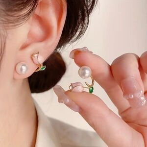 Enamel Pink Tulip Pearl Earrings in Gold